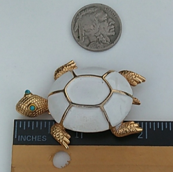 1950's White Enamel Gold Turtle Brooch w Blue Eyes - Picture 6 of 8